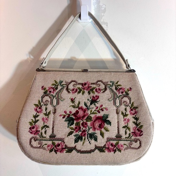 Vintage Floral Needlepoint Crossstitch Structured Handbag Coin Purse Closure - Picture 2 of 14